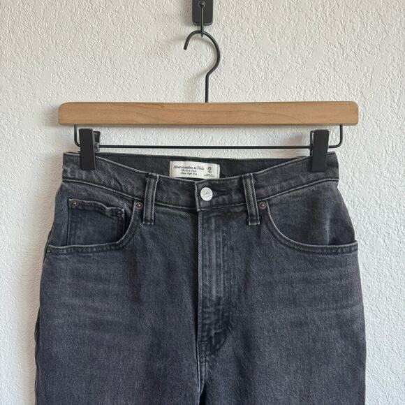 Abercrombie & Fitch Ultra High Rise Frayed Kick Flare Denim Jean Washed Black 25 - Picture 5 of 10